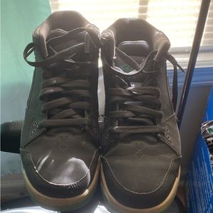 These are Jordan air Nike green glows there a size 8